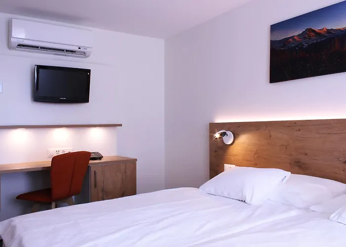 Hotel Bernerhof Entrelagos