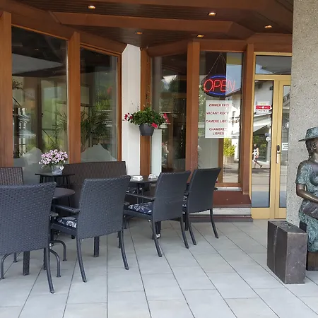 贝纳霍夫酒店 酒店